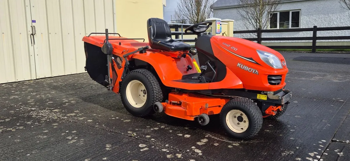 Ride on lawnmower - Image 4