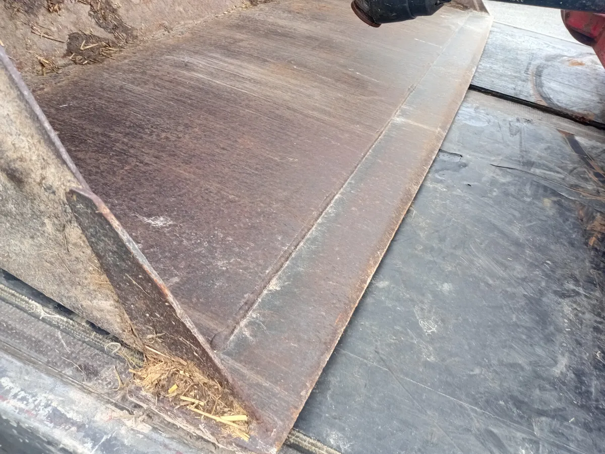 Quicke 6ft bucket - Image 4