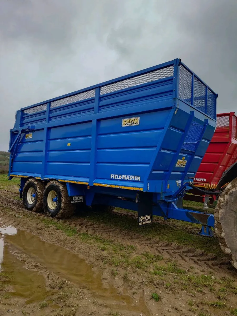 Smyth 22 foot Super Cube - Image 1