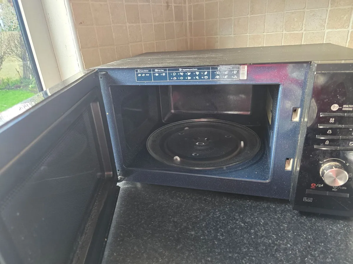 Samsung Microwave – Fully Working - Image 2