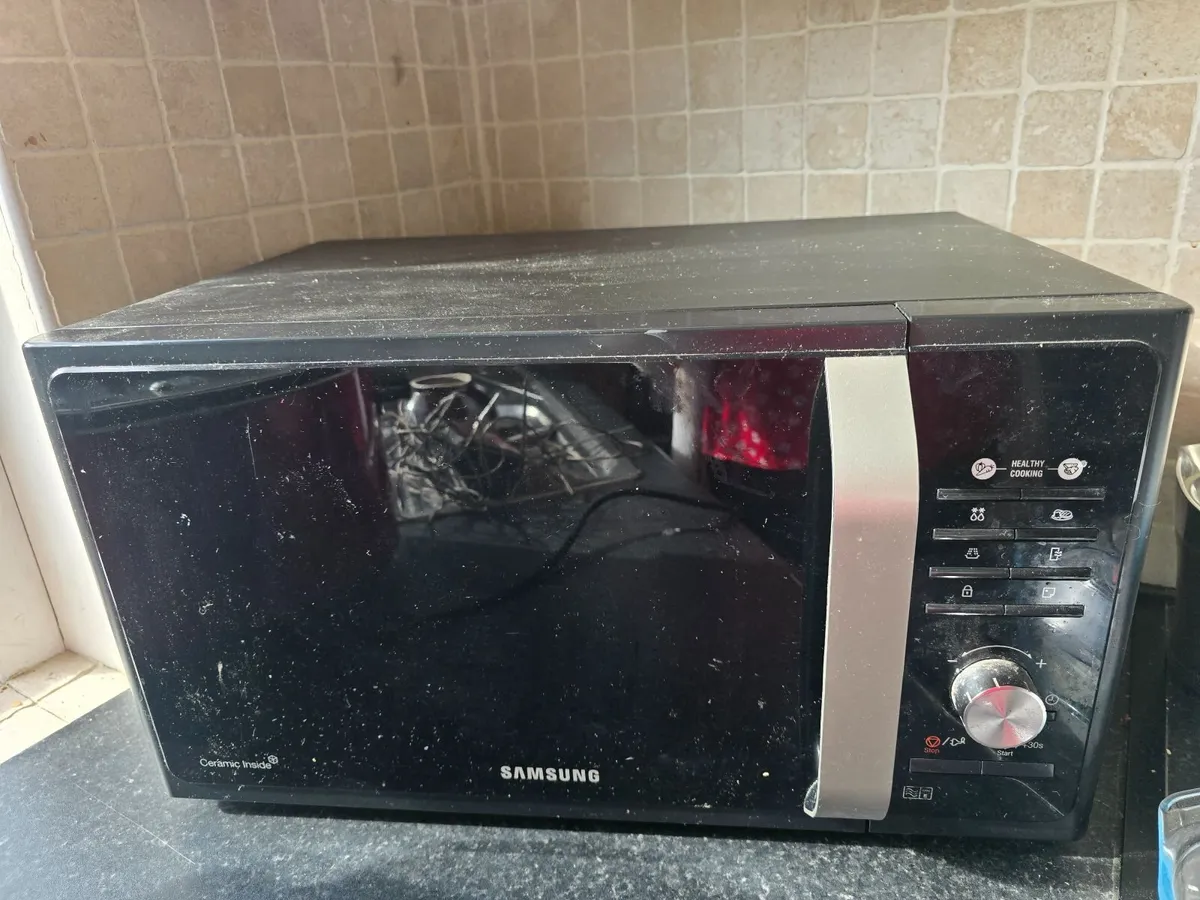 Samsung Microwave – Fully Working - Image 3