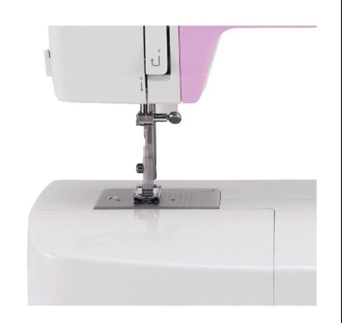 Beginners Singer serenade sewing machine - Image 3