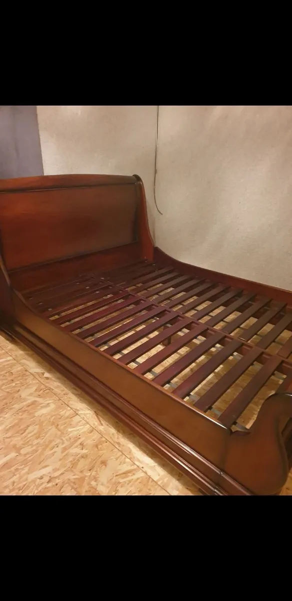 King size bed - Image 2