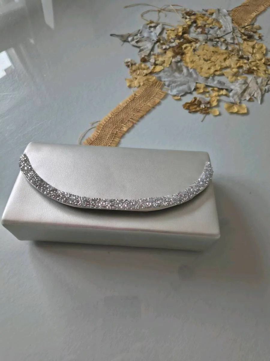 Silver clutch bag - Image 2