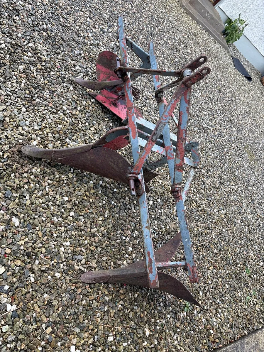 Massey Ferguson Ridging plough - Image 1