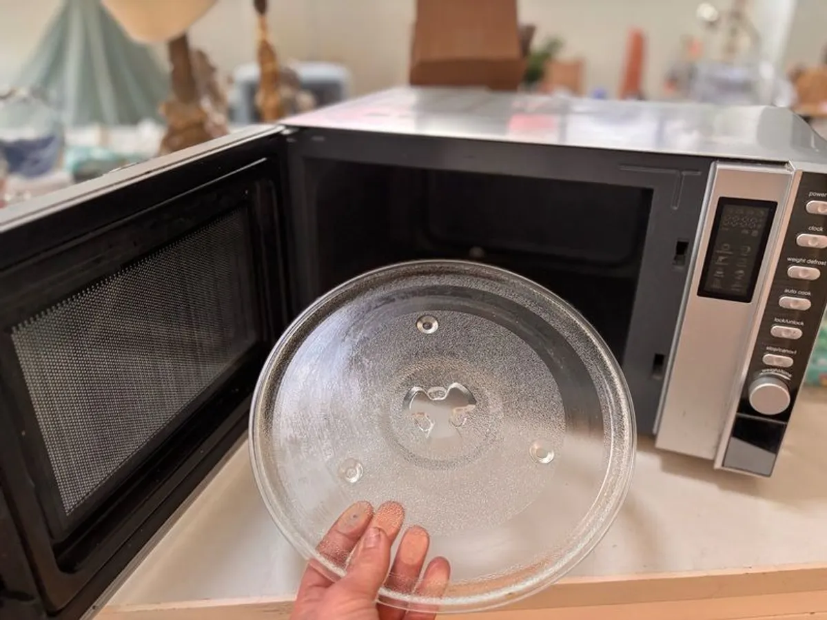 Kenwood 25L Silver & Mirror Microwave (K25MMS12) - Image 4