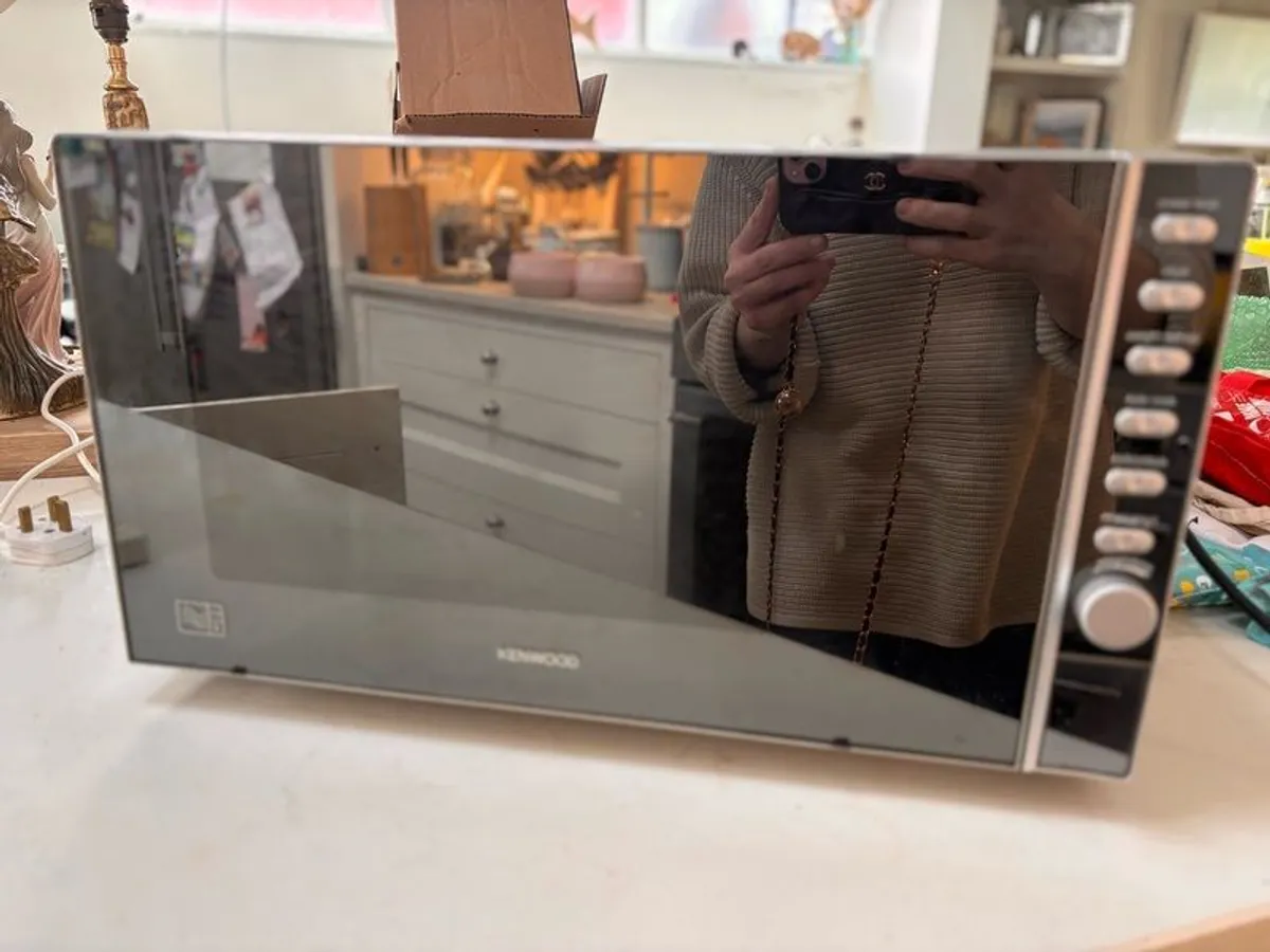 Kenwood 25L Silver & Mirror Microwave (K25MMS12) - Image 1