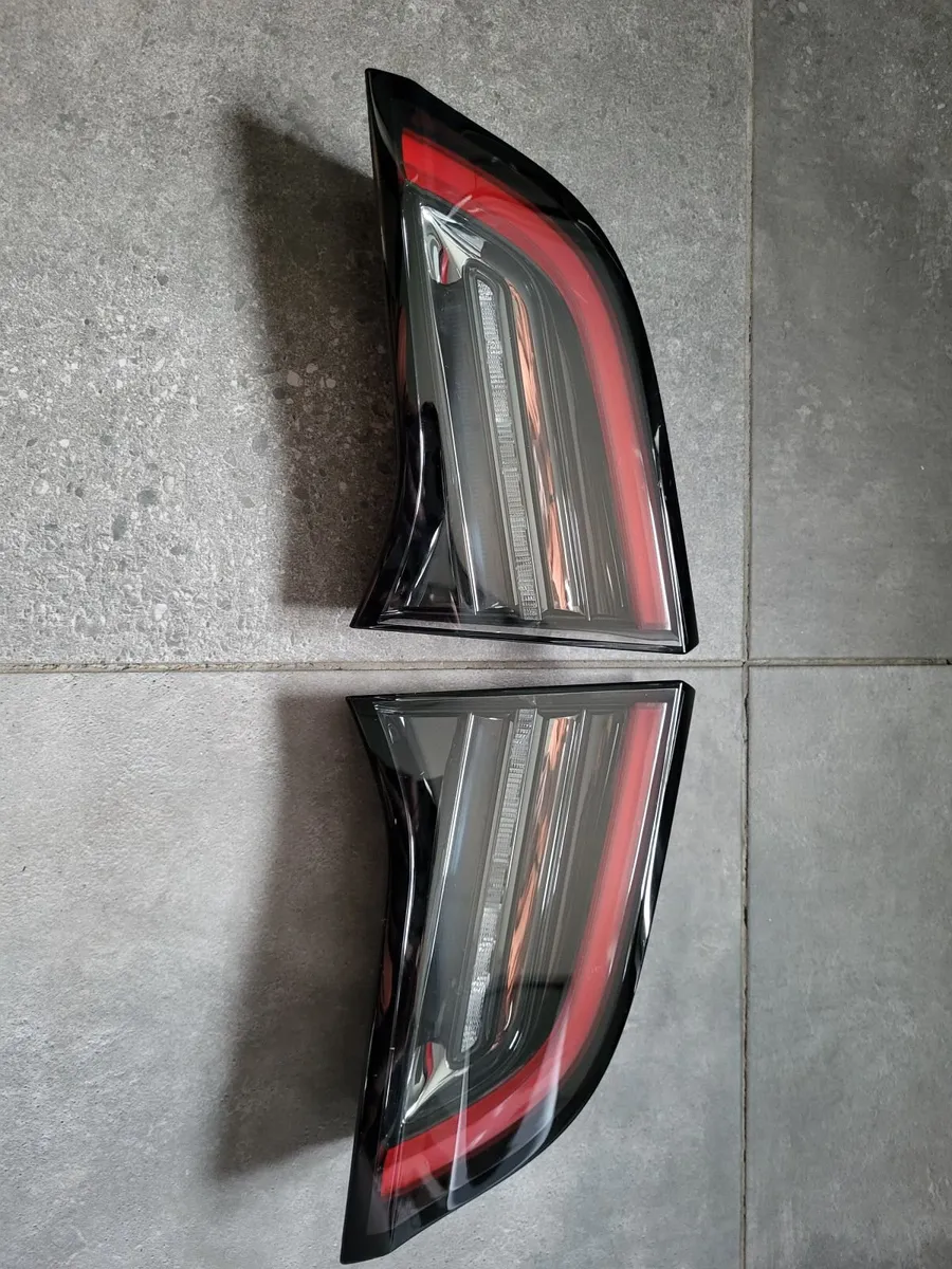 Tesla charger - Image 1