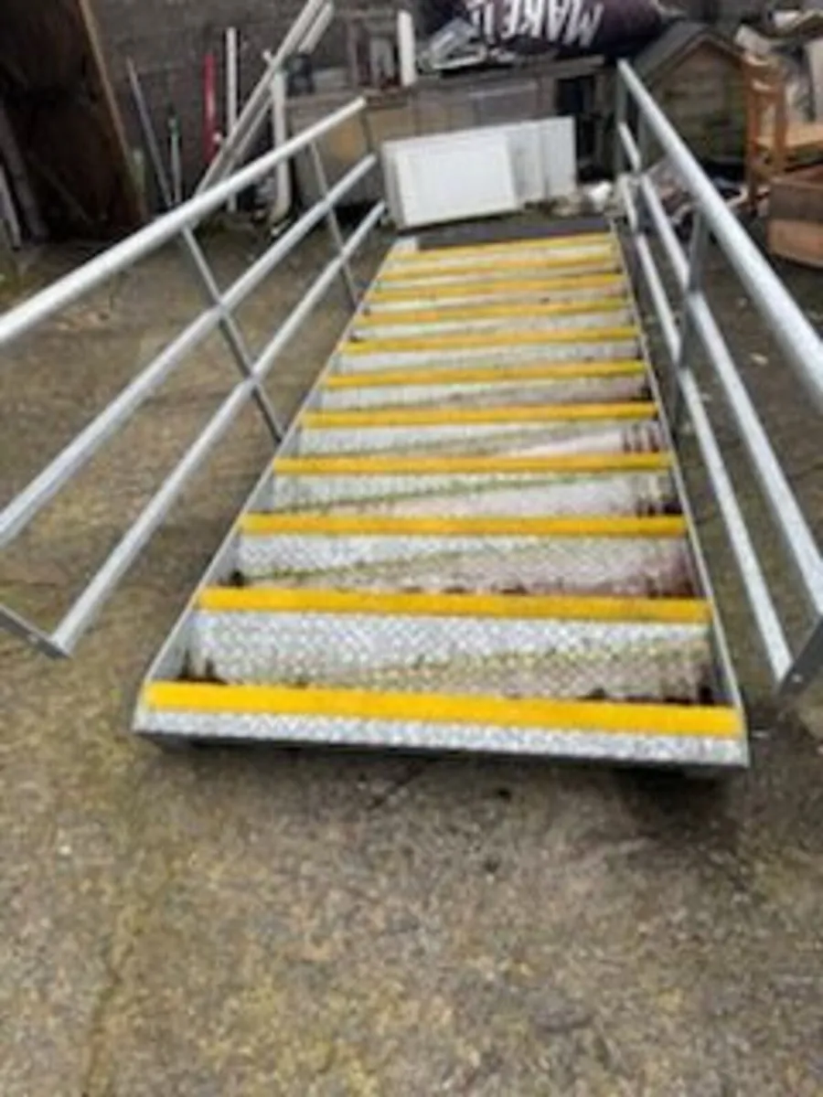 Galvanised steel stairs - Image 2