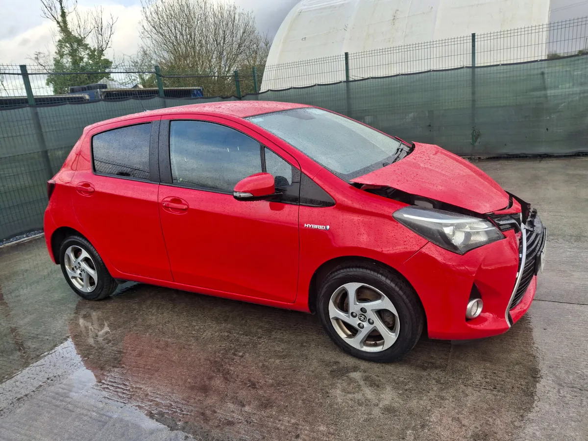 2016 Toyota Yaris  Hybrid    Automatic - Image 1