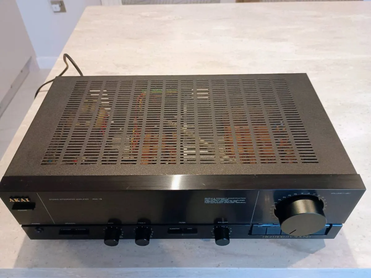 AKAI AM-15 Amplifier - Image 4
