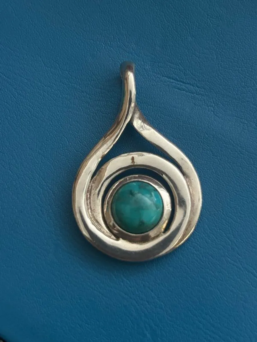 Turquoise & Silver Pendant - Image 1