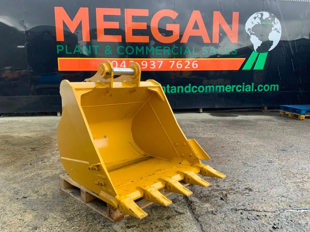 UNUSED 52"  DIGGING BUCKET.....80mm PINS......2381 - Image 1