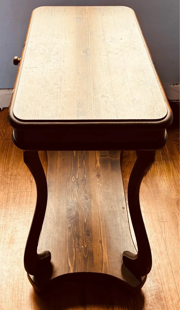 Occasional table - Image 2