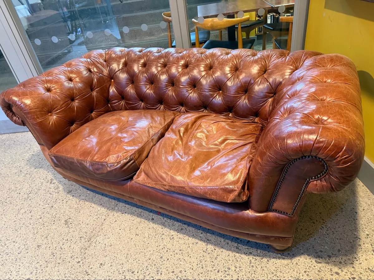 Sofa Italian leather chesterfield - Image 3