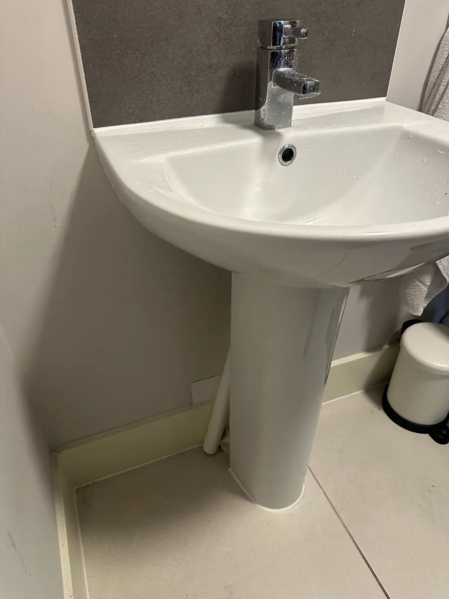 Sink for bathroom - Image 3