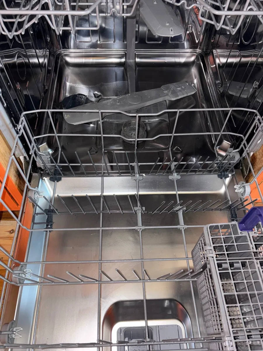 Beko Fully Integrated Dishwasher - Image 3