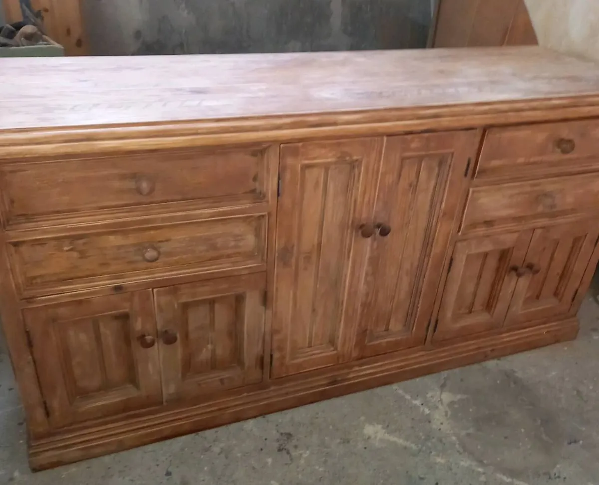 Country sideboard - Image 4