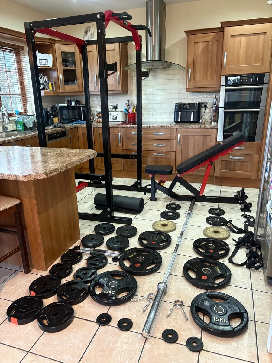 BEST ON DONE DEAL, VERY HEAVY DUTY GYM WEIGHT SET! - Image 1