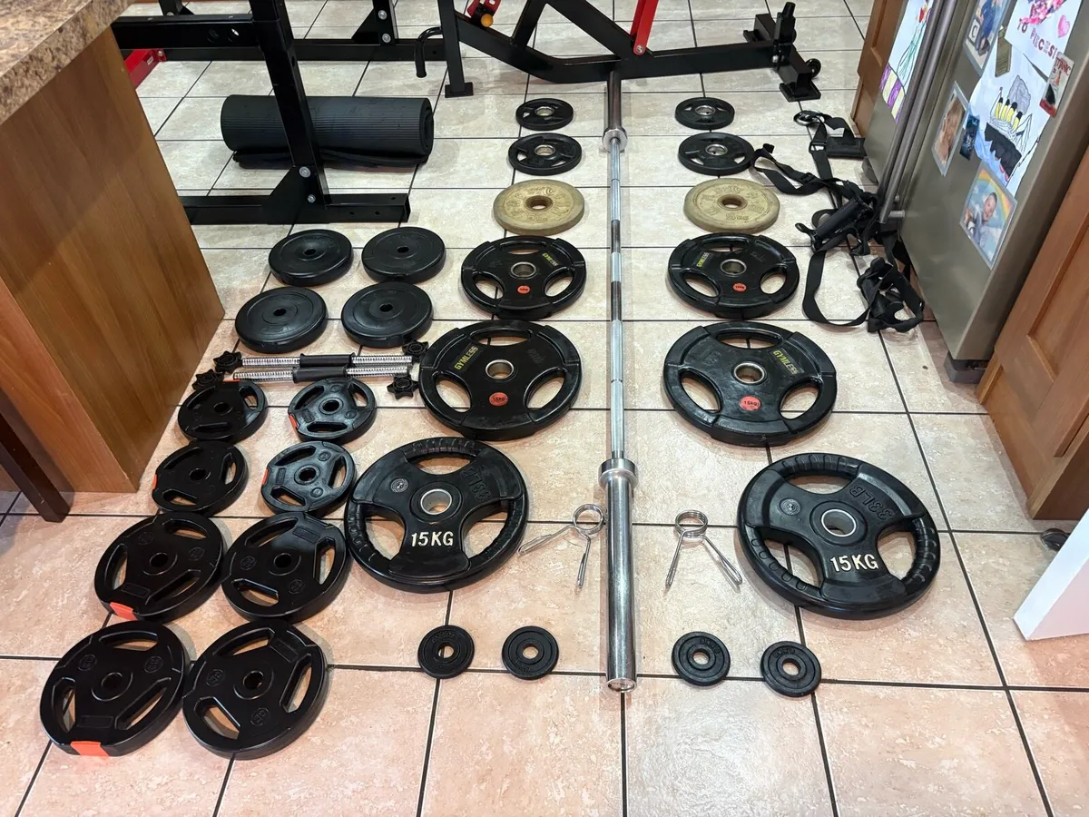 BEST ON DONE DEAL, VERY HEAVY DUTY GYM WEIGHT SET! - Image 2