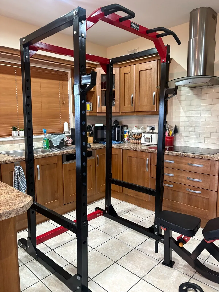 BEST ON DONE DEAL, VERY HEAVY DUTY GYM WEIGHT SET! - Image 4