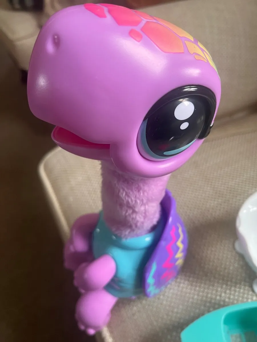 Live pets Gotta go Turdle - Image 1