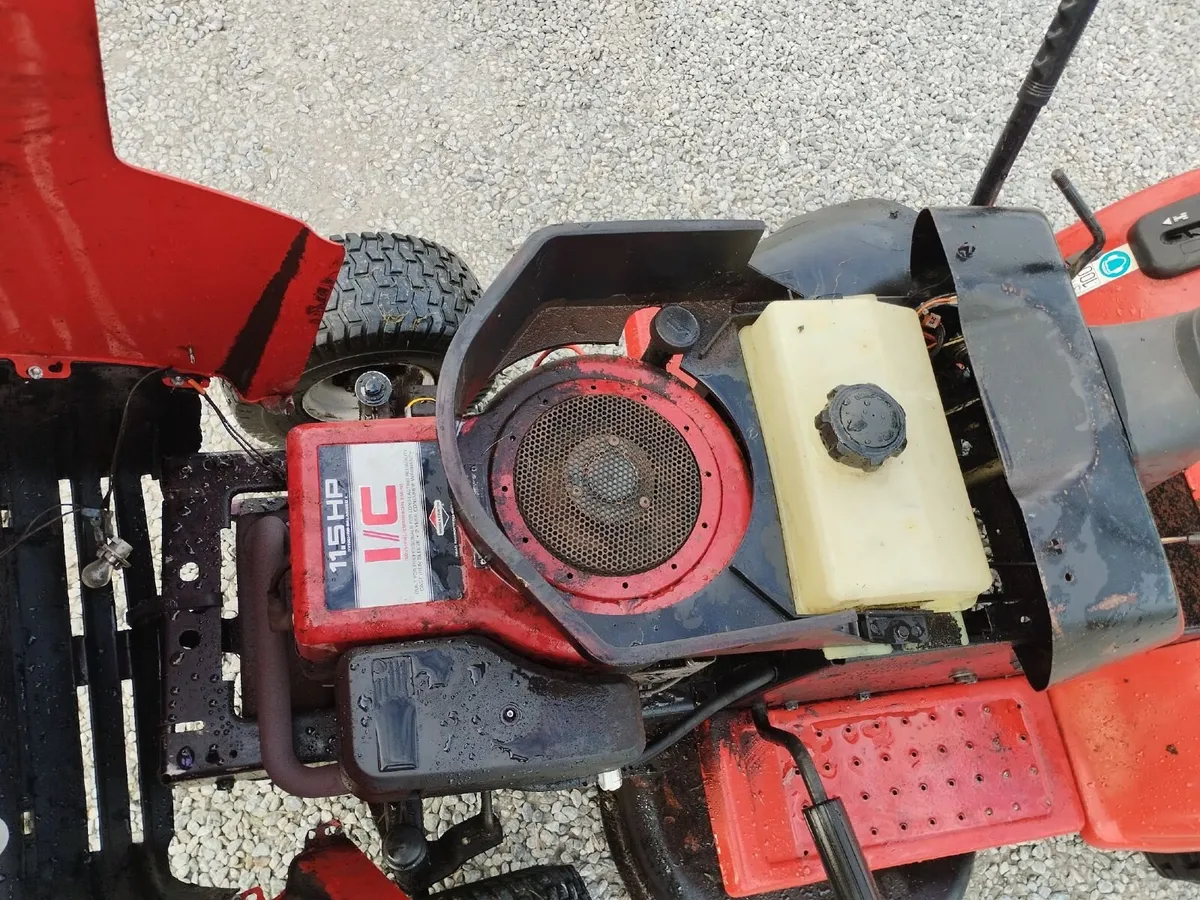 Ride on Mower - Image 4