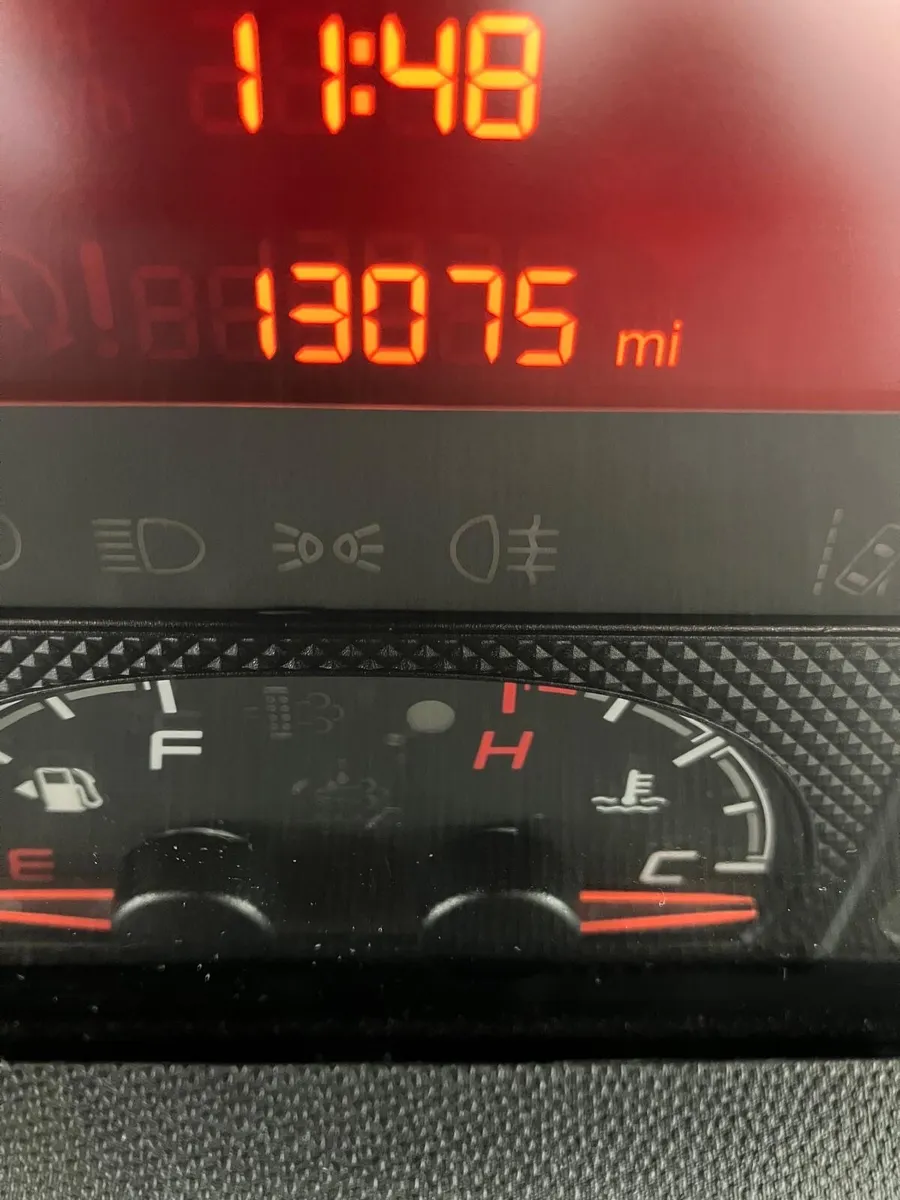 Elddis Platinum Edition III 185 Motorhome - Image 2