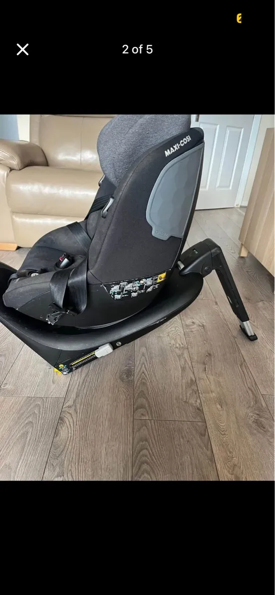 Car seat - Image 1