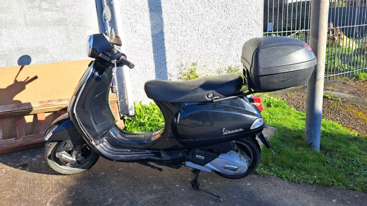 Vespa Lx125 2022 - Image 3