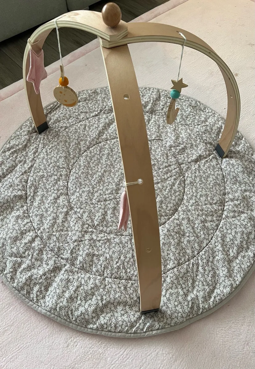 Portable Baby Gym + Reversible Playmat - Image 1