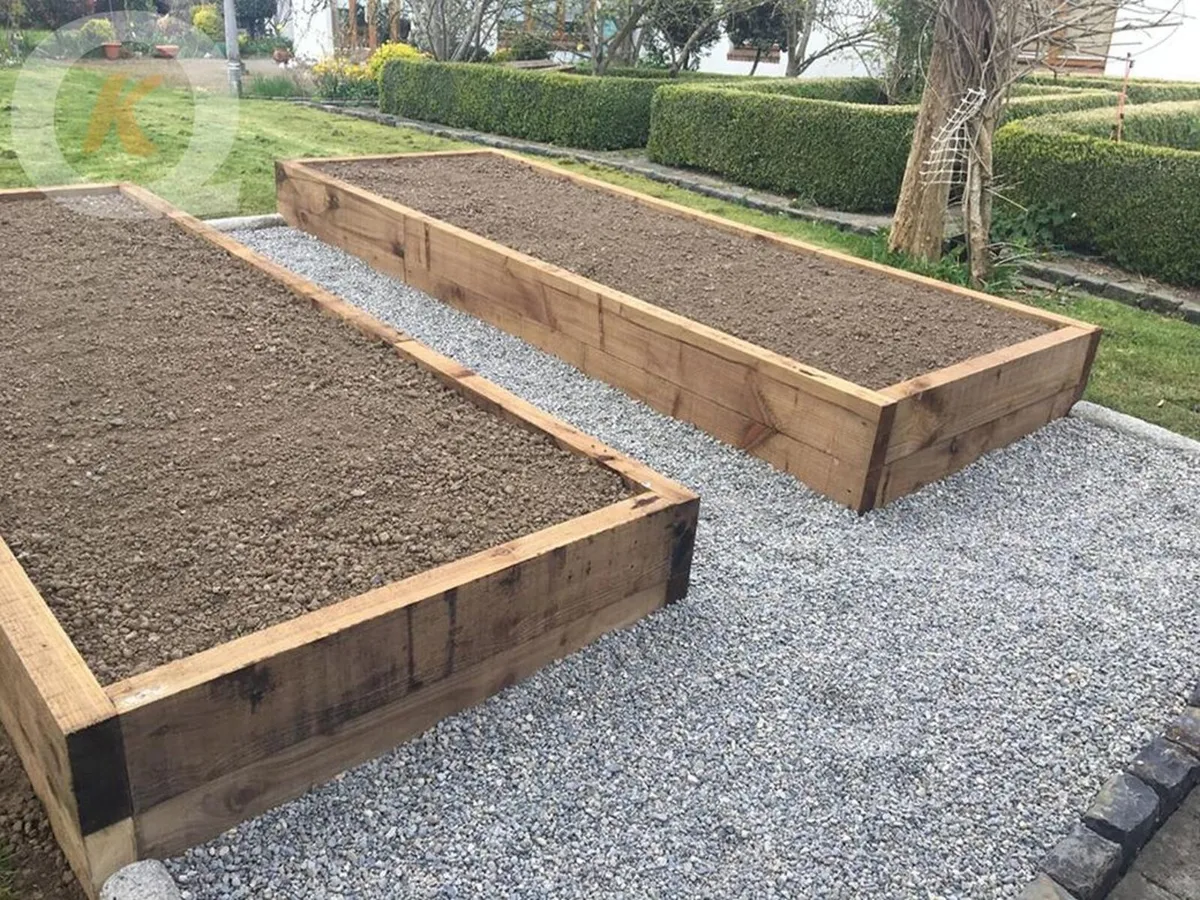 SCREENED TOP SOIL - Image 2