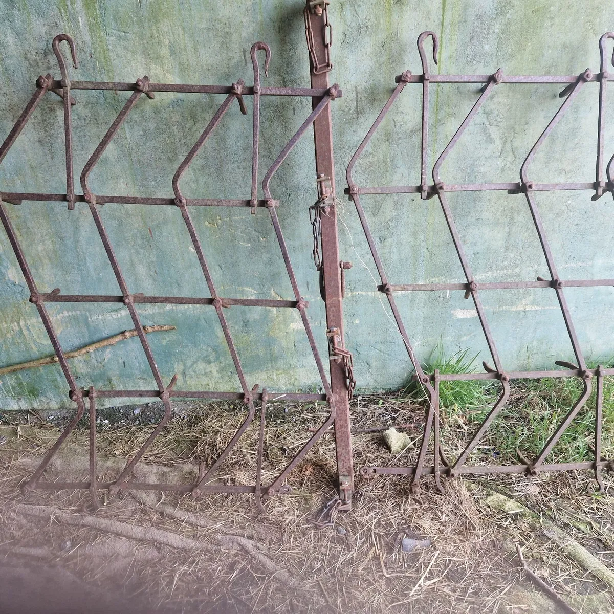 Assorted Machinery Vintage - Image 1