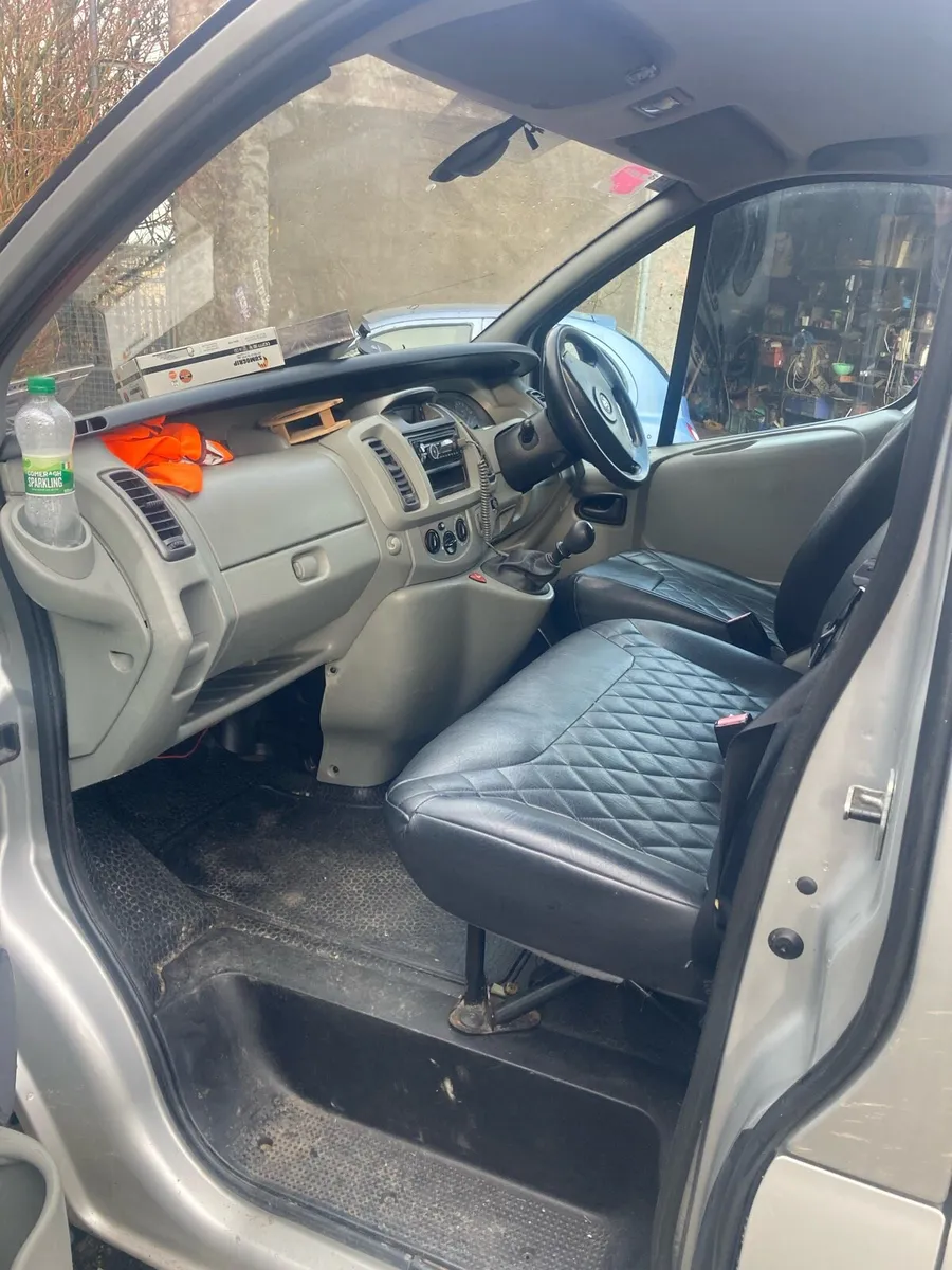 Camper Van - Image 4