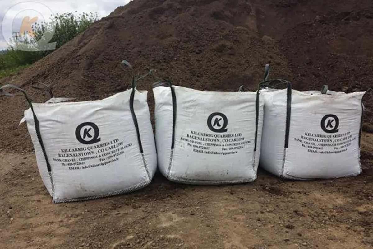 SCREENED TOP SOIL - Image 1