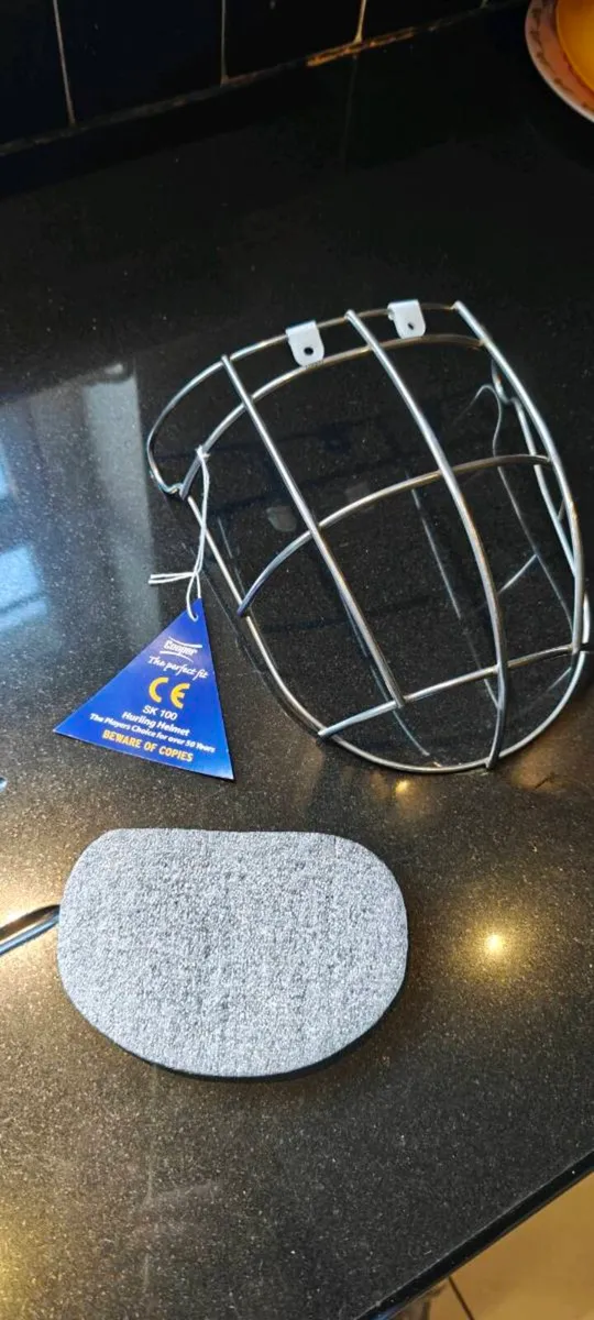 Cooper SK 100 Face Guard & Chin Piec*New & Unused* - Image 2