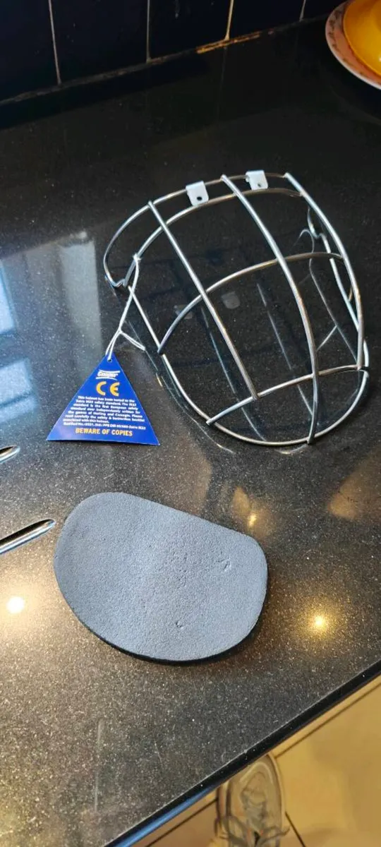 Cooper SK 100 Face Guard & Chin Piec*New & Unused* - Image 3