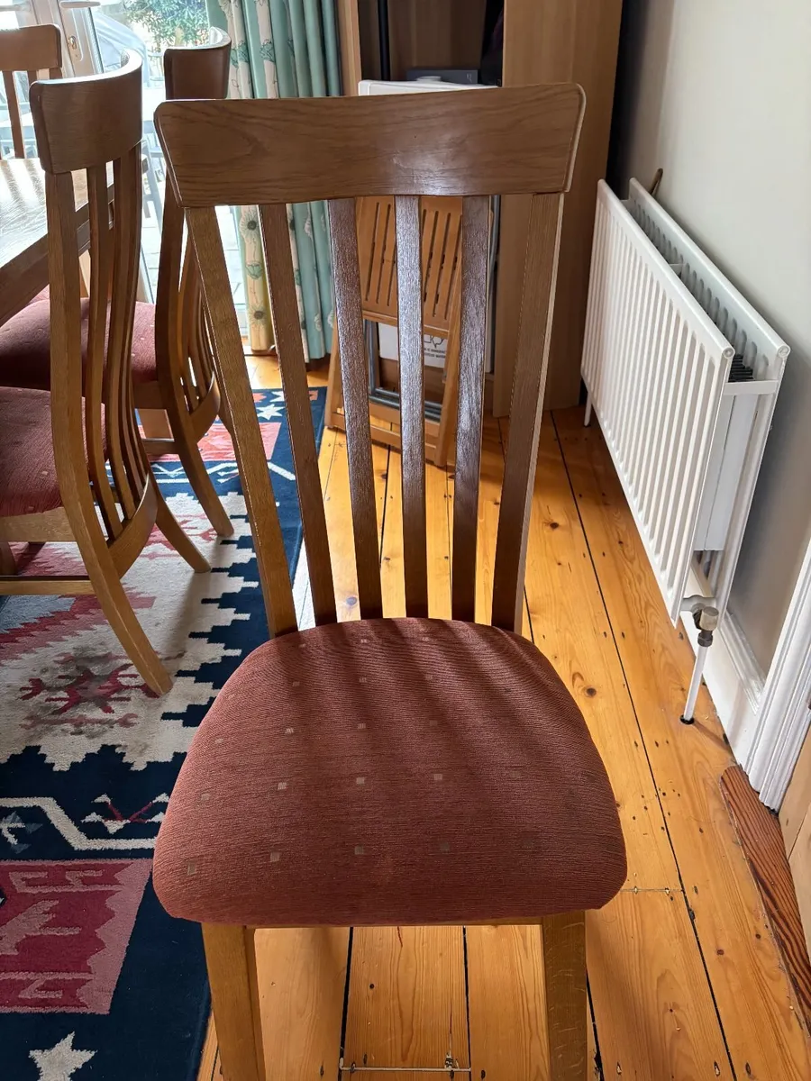 Table & Chairs - Image 3