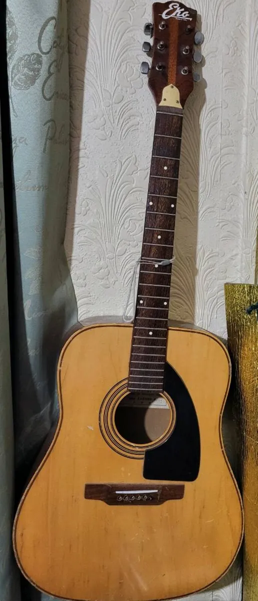 Eko Laredo Guitar - Image 1