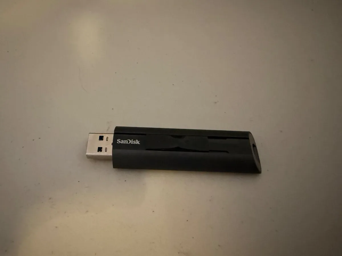 Pioneer DDJ-FLX4 DJ Controller – Like New – Great - Image 1