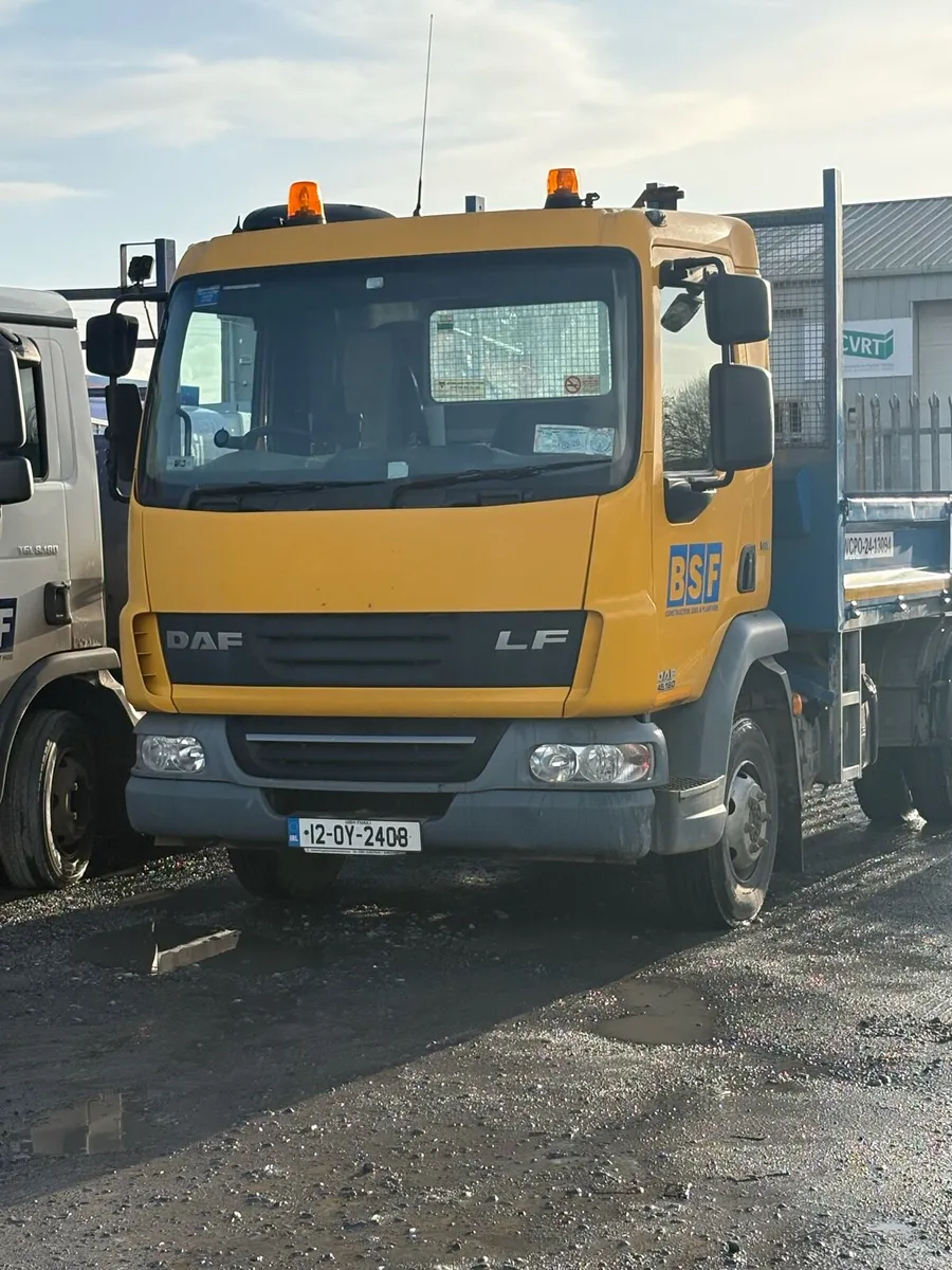 Daff 7.5t 3way tipper - Image 1