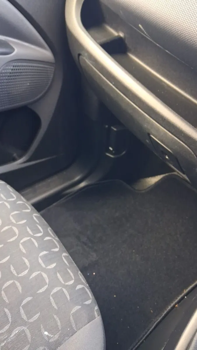 2016 fiat doblo - Image 4