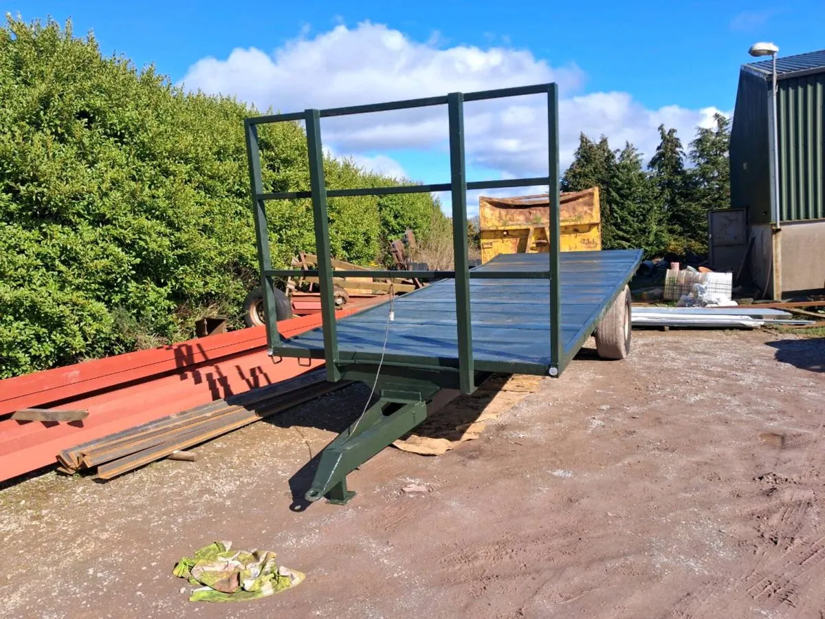 Bale trailer - Image 2