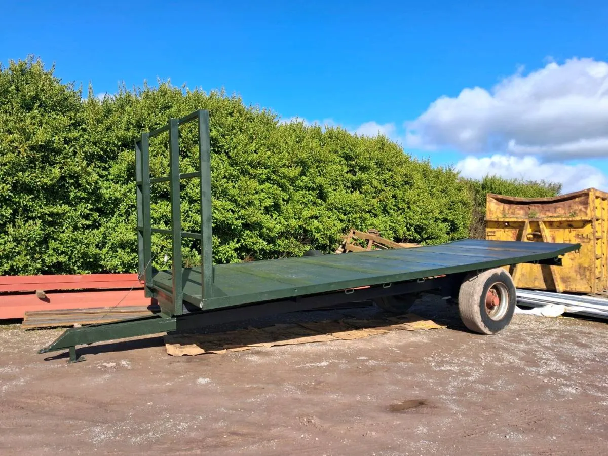 Bale trailer - Image 3