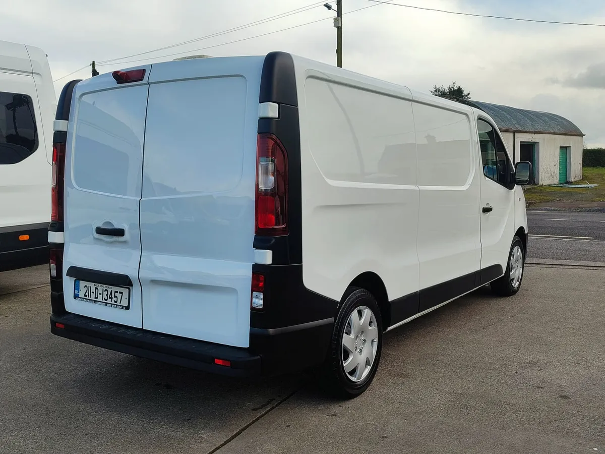 Renault Trafic 2021 - Image 2