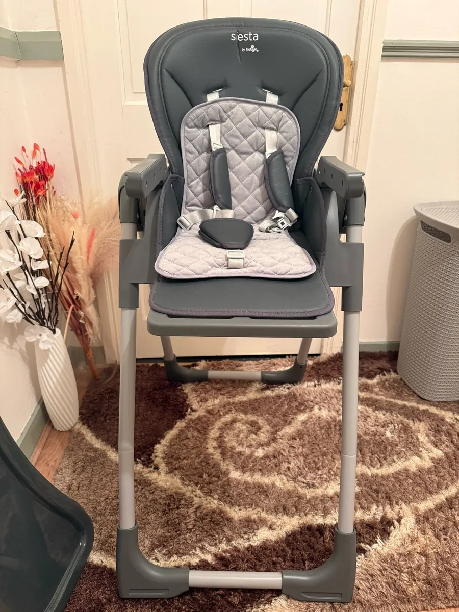 Babylo Siesta High Chair with Toy Bar - Image 2