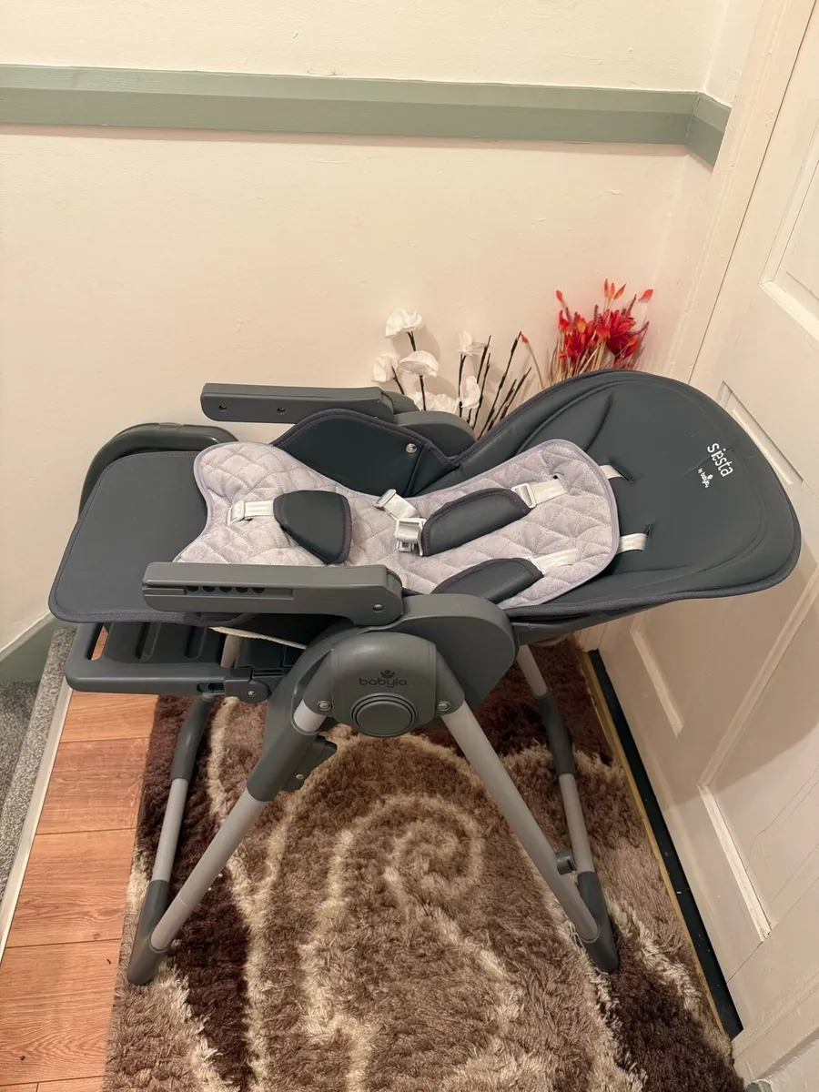 Babylo Siesta High Chair with Toy Bar - Image 3