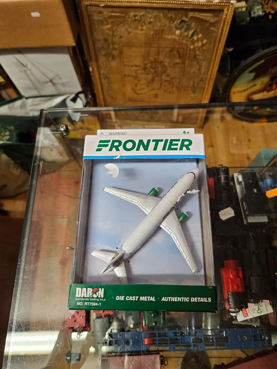 Corgi Daron Aeroplane - Image 2