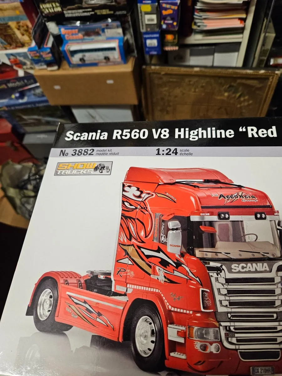 Airfix Italeri Scania Tractor Unit Model Kit - Image 2