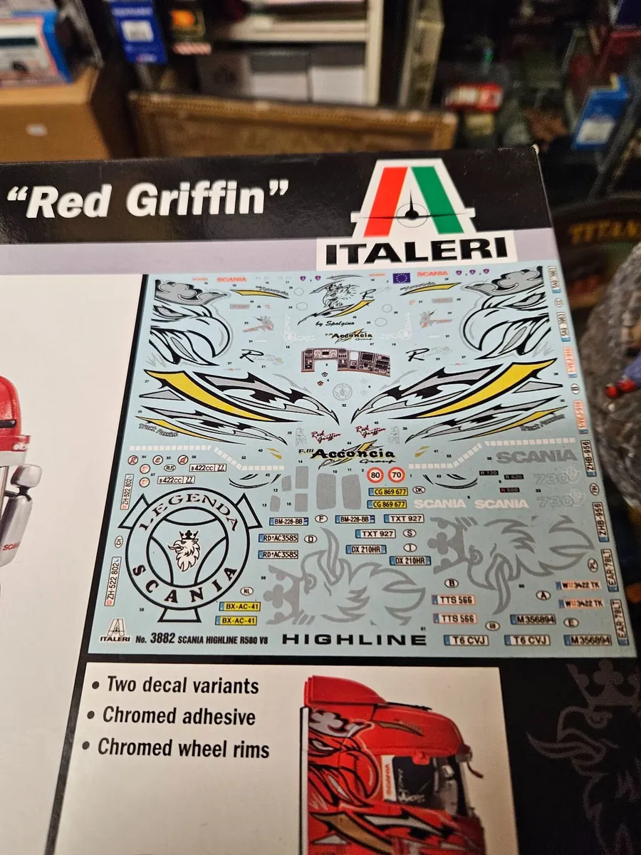 Airfix Italeri Scania Tractor Unit Model Kit - Image 3